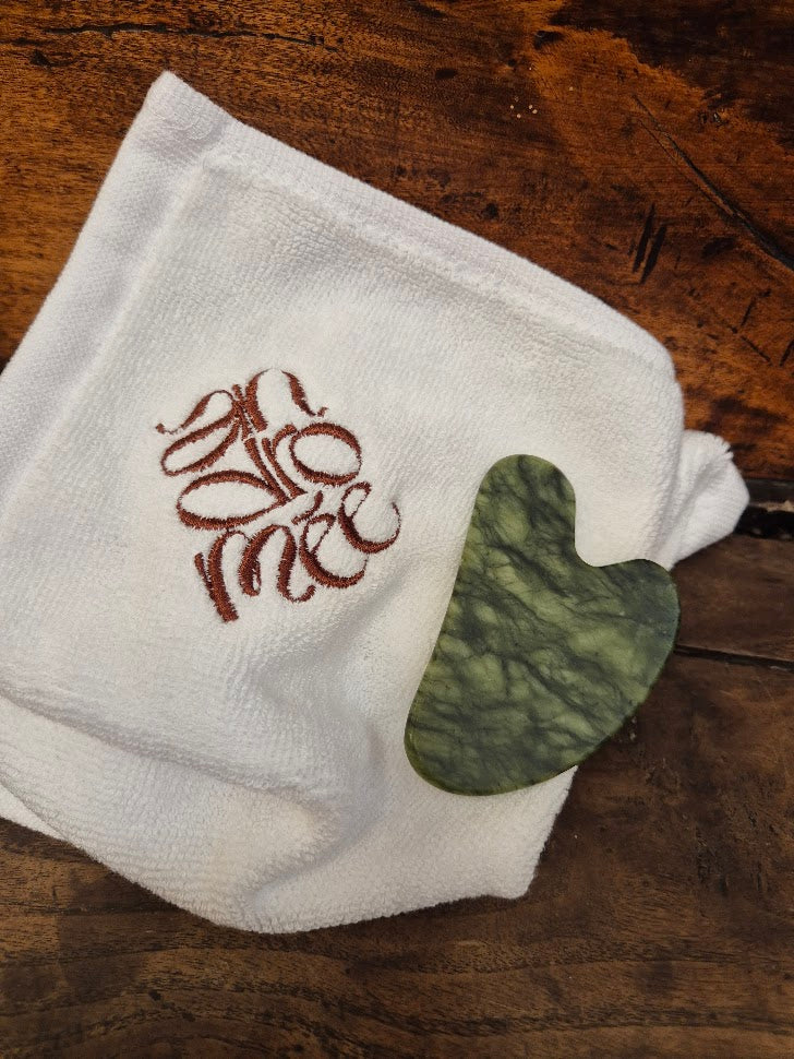 Gua sha en pierre de serpentine